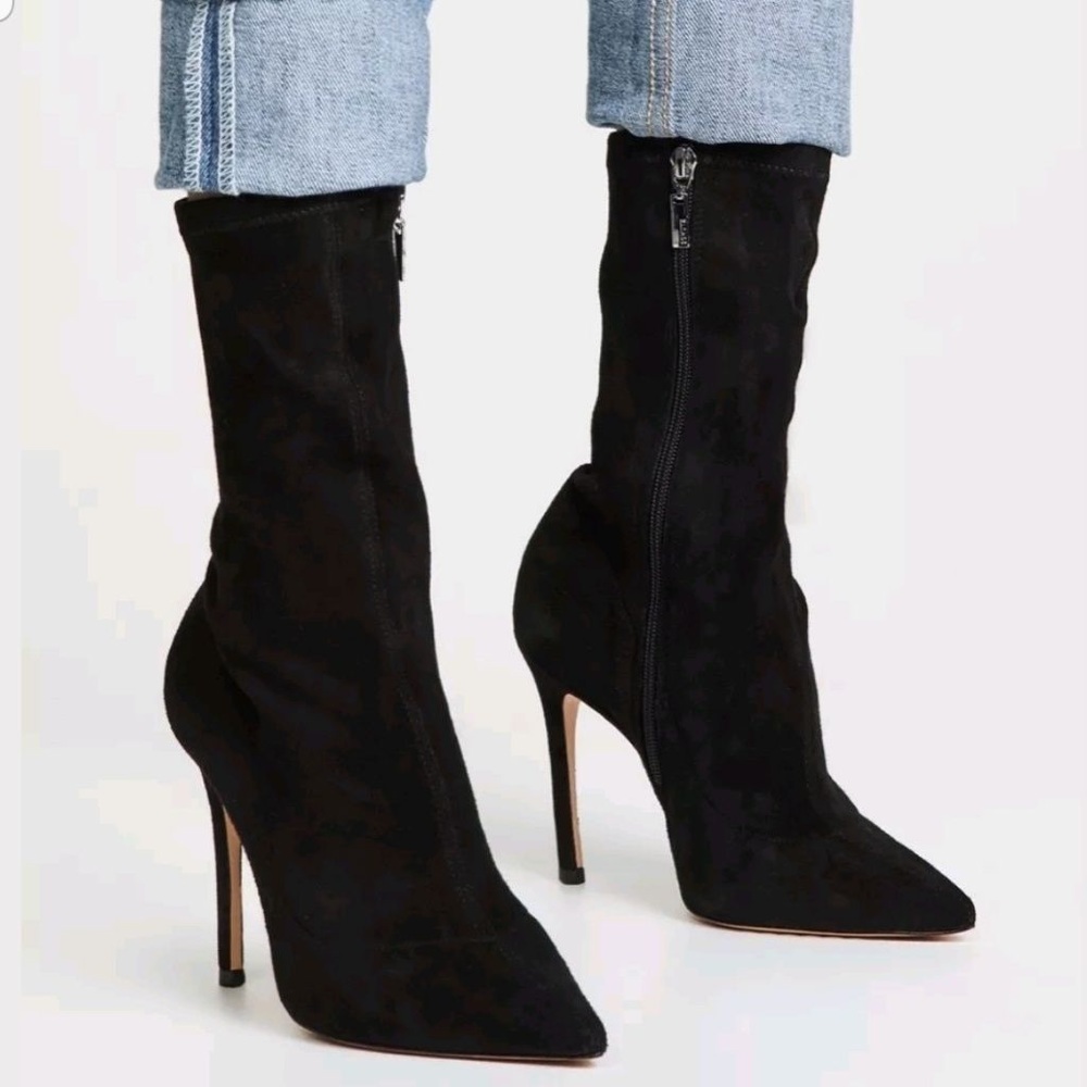 Schutz Krysta suede sock boots booties size 6